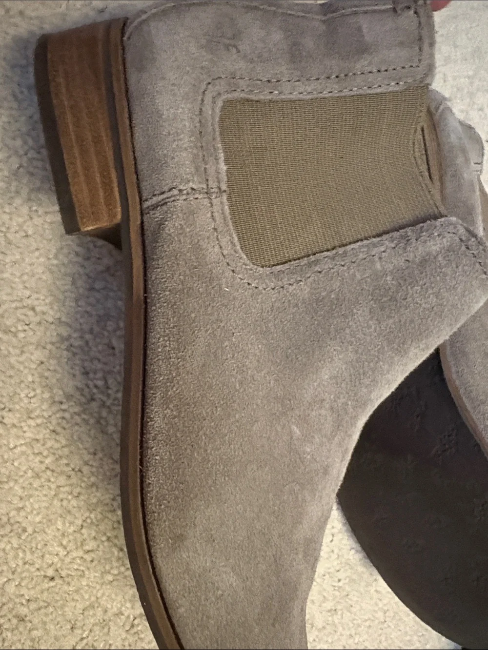 Frye Women  Misty Chelsea Boot Slip On Taupe Bootie Ankle Suede Casual Size 8